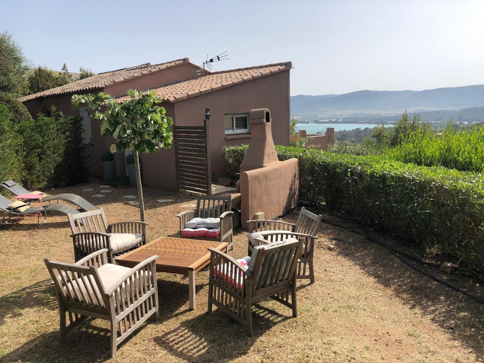 بورتو فيكشْيو Residence Bellavista A Santa Giulia, Proche De La Plage Et Vue Mer المظهر الخارجي الصورة