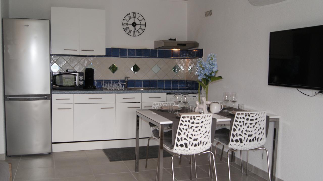 بورتو فيكشْيو Residence Bellavista A Santa Giulia, Proche De La Plage Et Vue Mer المظهر الخارجي الصورة